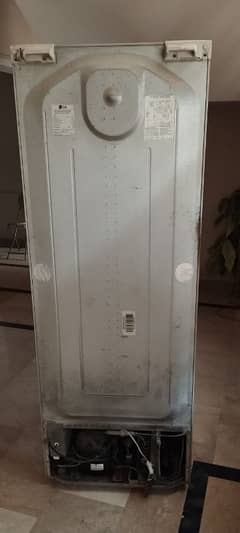 LG FRIDGE MADE IN KOREA JUST LIKE NEW IN GOOD QUALITY WORKING PERFECT