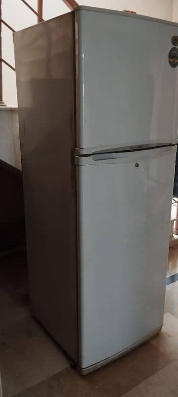 LG FRIDGE MADE IN KOREA JUST LIKE NEW IN GOOD QUALITY WORKING PERFECT 0