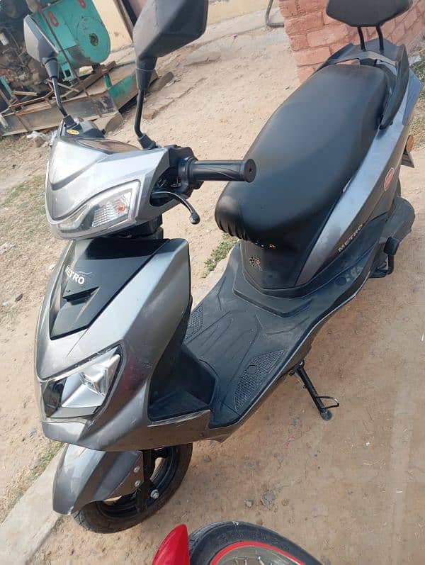 metro scooty EV battery charger 3