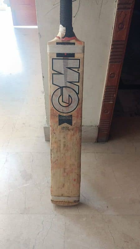 GM Bat good condition and fully ready for hard-hitting 3