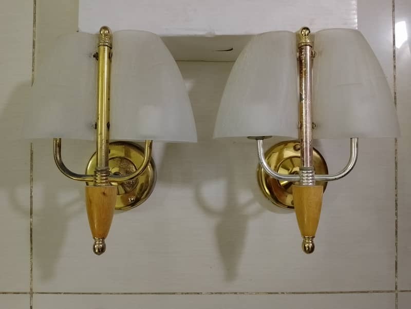 2pcs Used Wall lights with glass shades. NO DELIVERY. 1