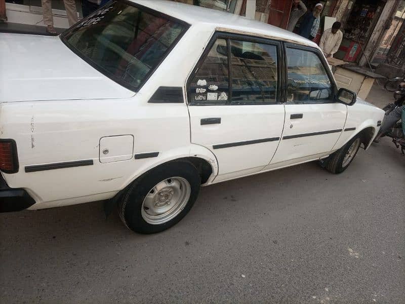 Toyota Corolla 1982 model 3