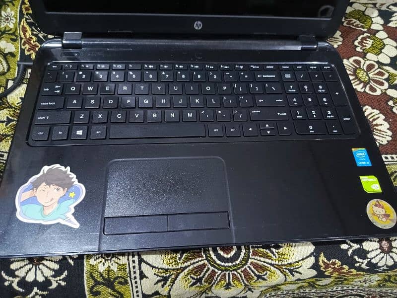 hp notebook15 laptop 2gb graphic card,i5 4th,8gb ram,128ssd,512hdd 4