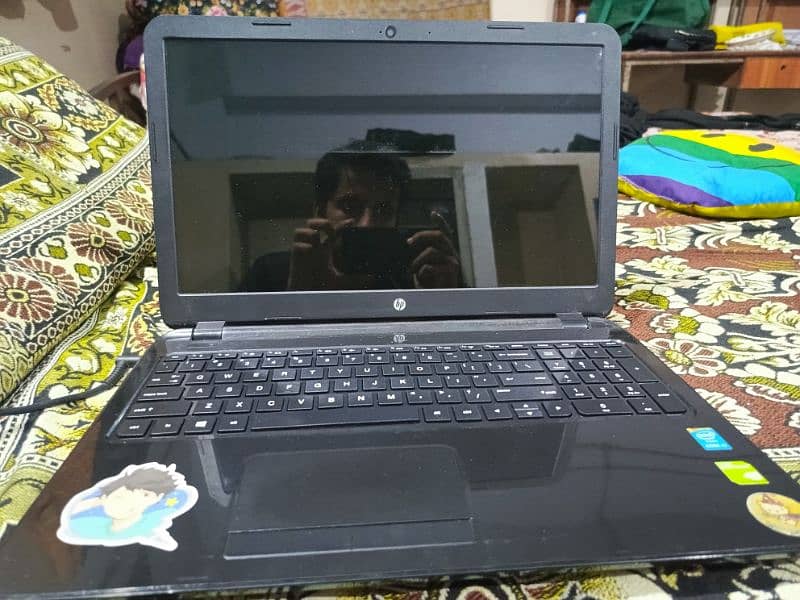 hp notebook15 laptop 2gb graphic card,i5 4th,8gb ram,128ssd,512hdd 5