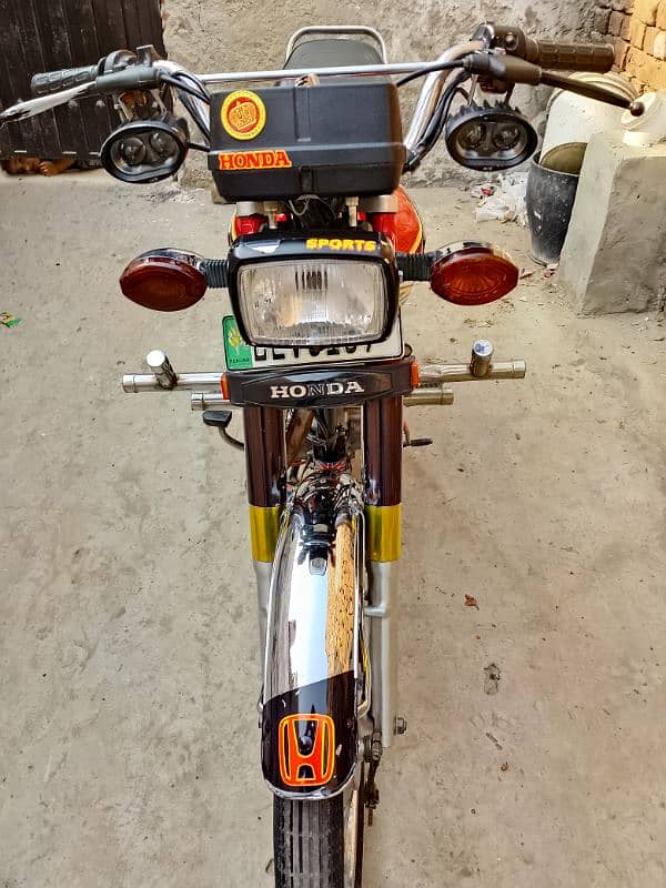 Honda 125 8