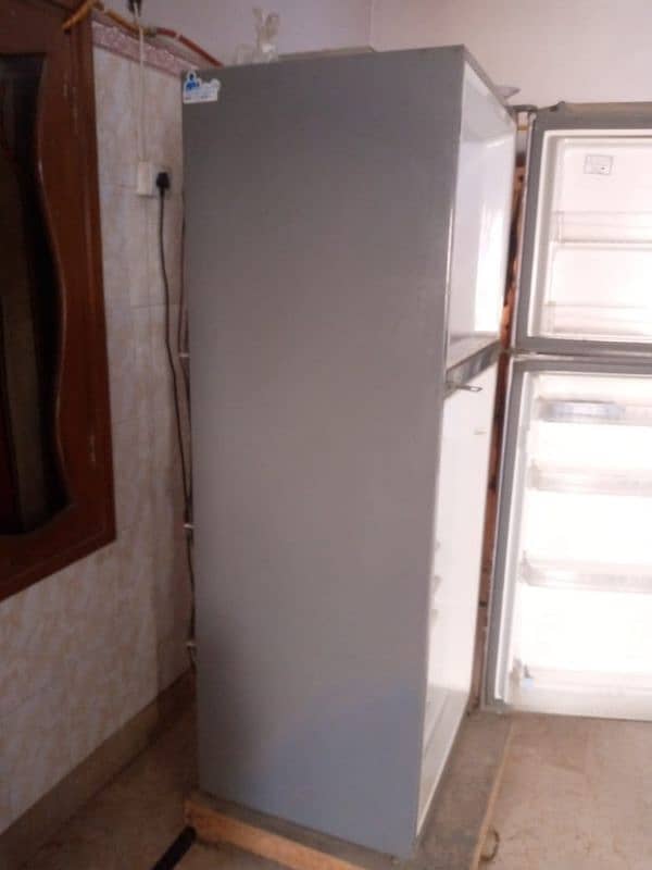 Haier refrigerator 16 cubic feet 1