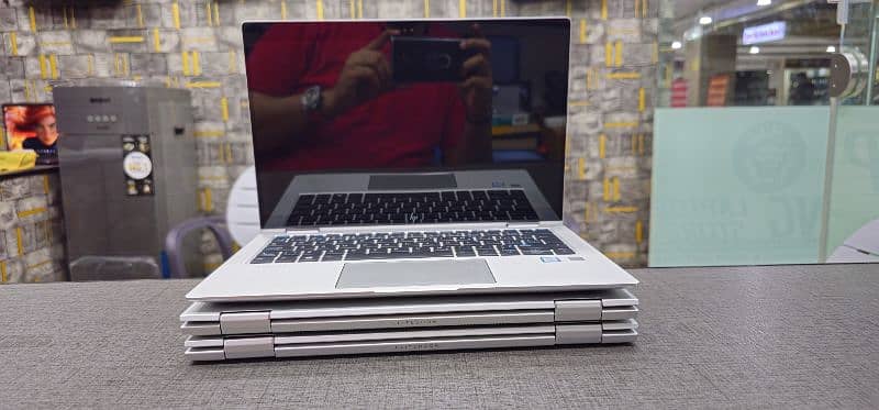 Hp Elitebook x360 1030 G3 Special Eidtion i5 8th generation 120Hzz 17