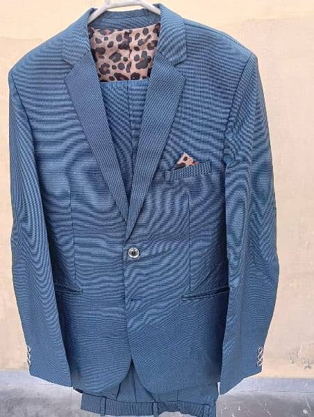 36 size new 3 piece pent coat 1