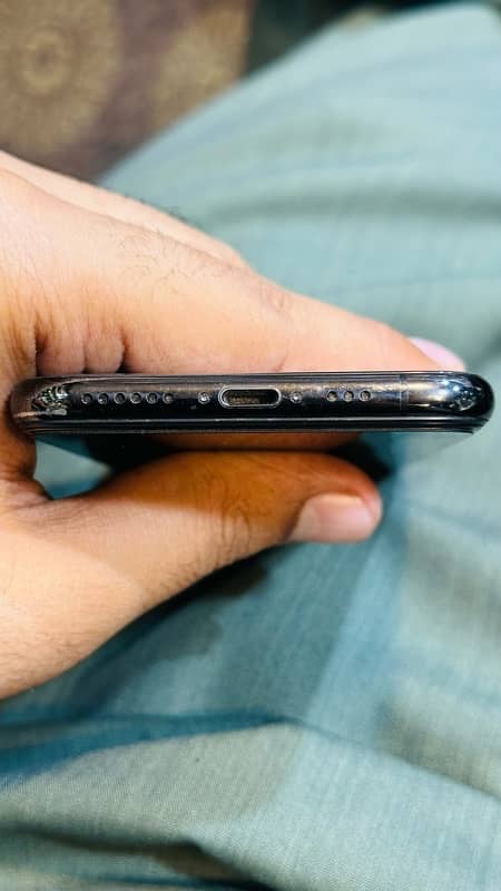 iPhone Xs dual sim PTA APPROVED 4