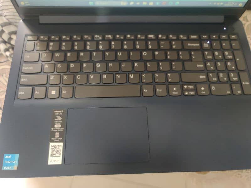 Lenovo IdeaPad 1i 3