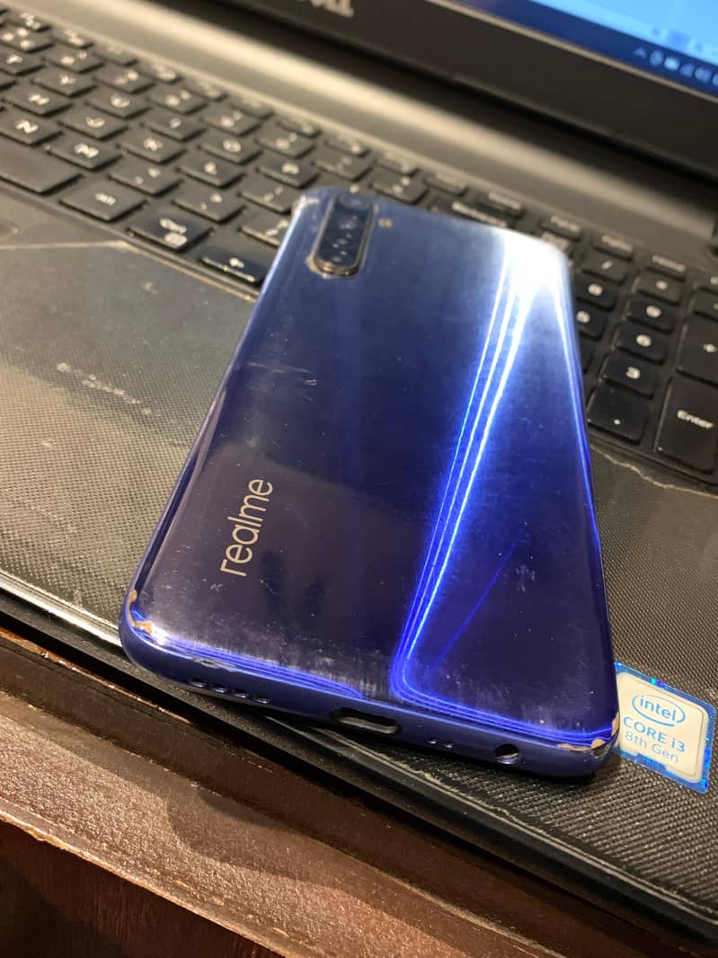 I  wanna sell my realme 8/128 official pta aprroved 2