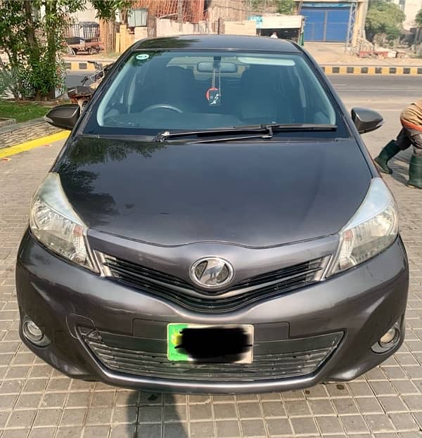 Toyota Vitz 2012 model 2015 registered 0