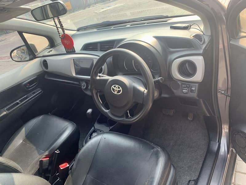 Toyota Vitz 2012 model 2015 registered 7