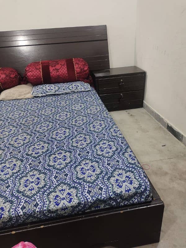 king size floor bed with side tables and diamond medicated matters 2