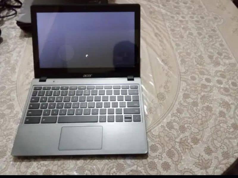 Acer c740 Intel Celeron 6th generation 4gb ram 128ssd laptop for sale 0