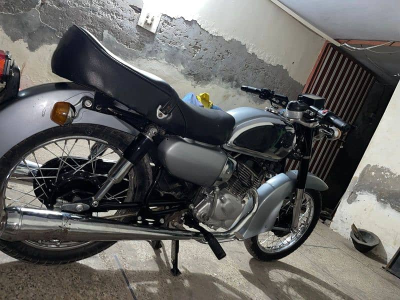 Honda CD200cc bike bullet 3