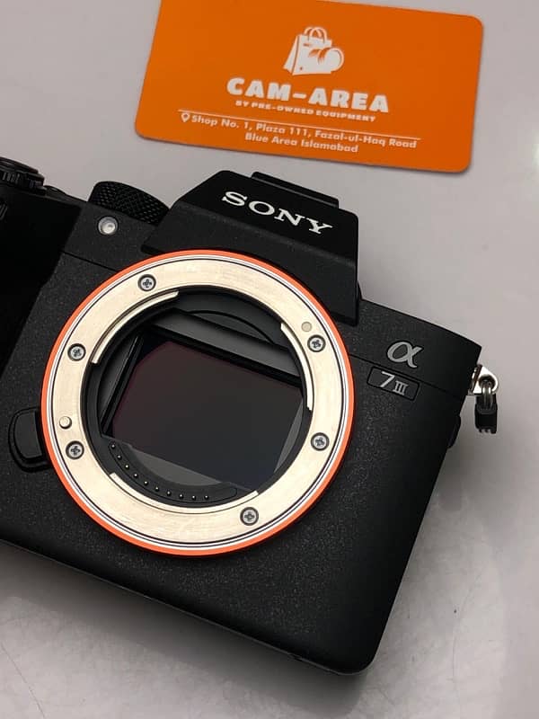 Sony a7iii complete box 1