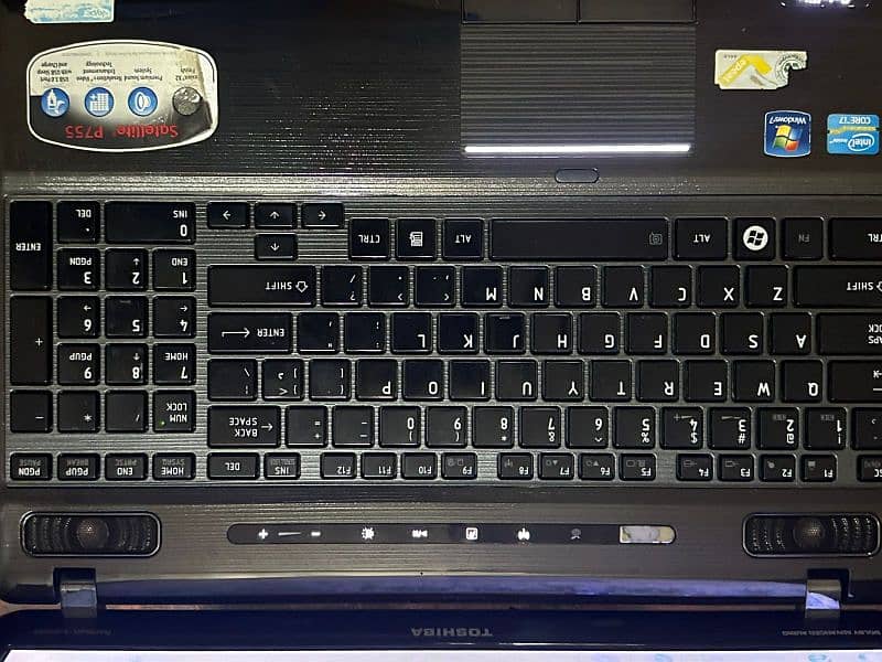 Toshiba Satellite P755 3