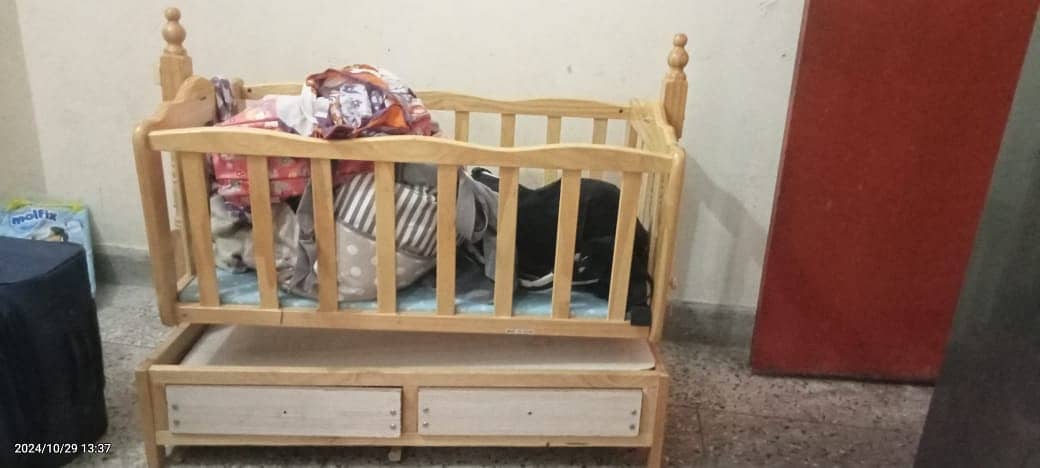 Kids Cot / Baby Cot / Kids Bed / Baby furniture for sale 1