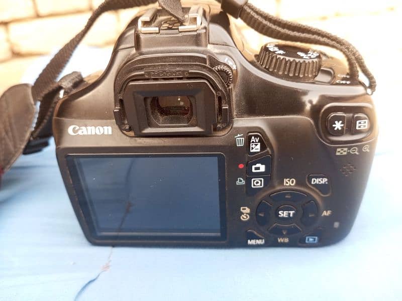 Dslr Camera Canon D1100 For Sale 1