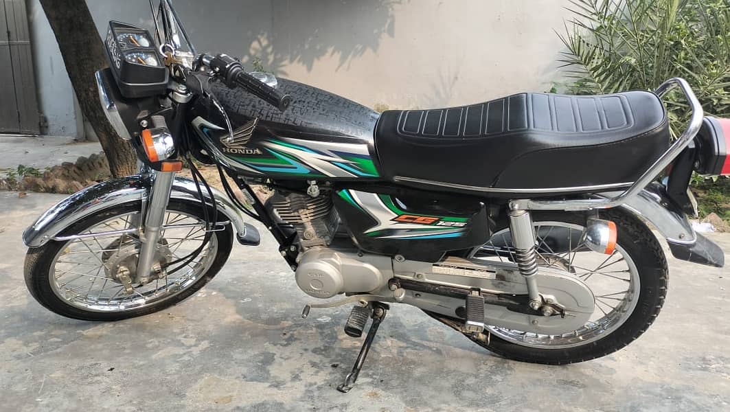 Honda CG 125 2022 4