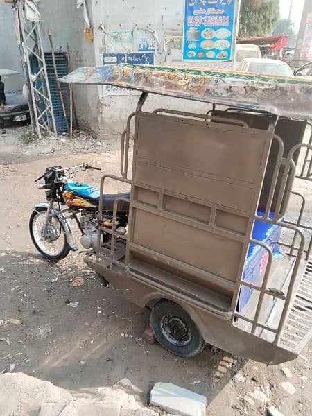 rikshaw good condition with 125cc bike of united 2