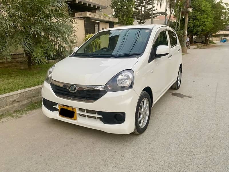 Daihatsu Mira 2015 2