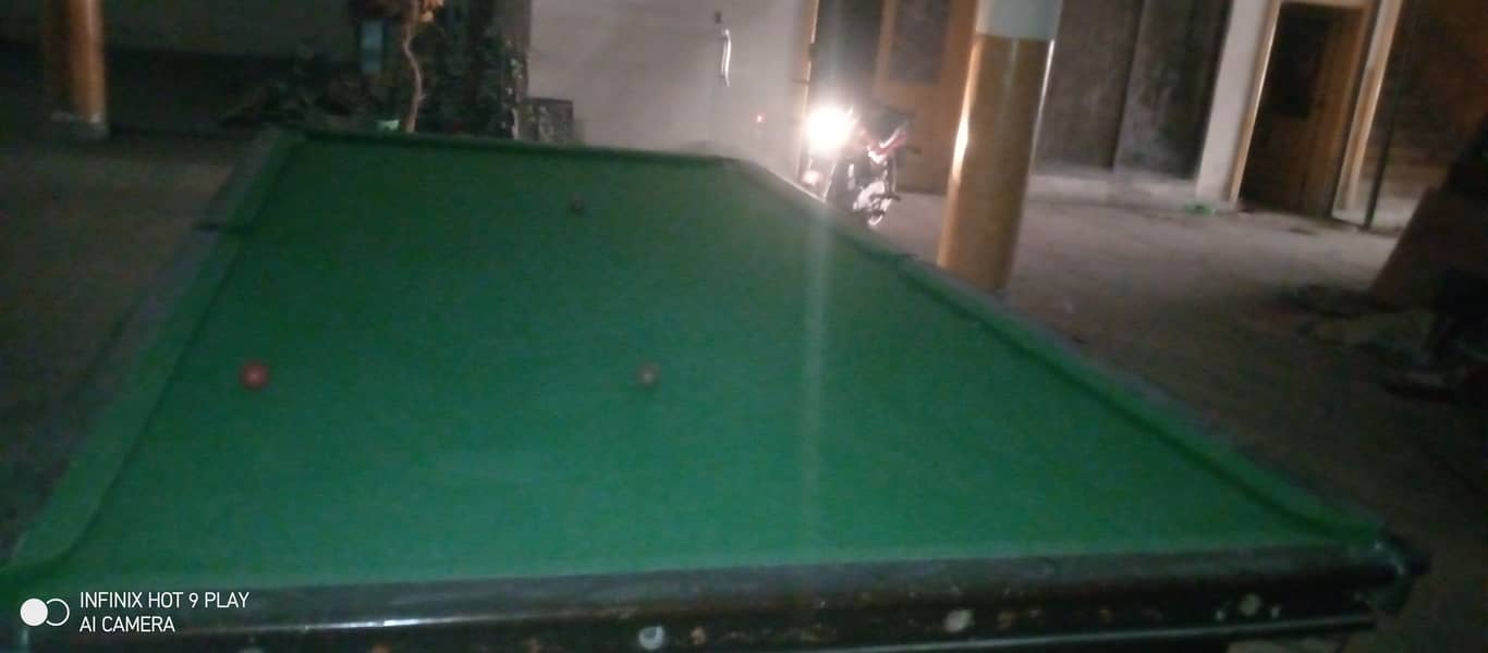 Snooker bored size 6*12 available used condition 1