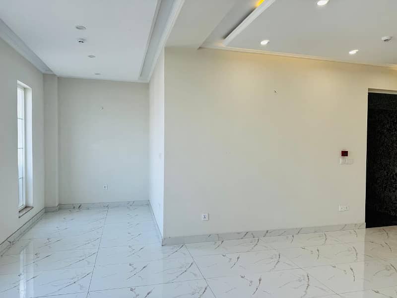 8 Marla Floor Available For Rent In DHA Phase 7 3