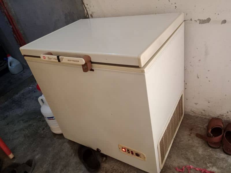 33000 Dawlance deep freezer 1