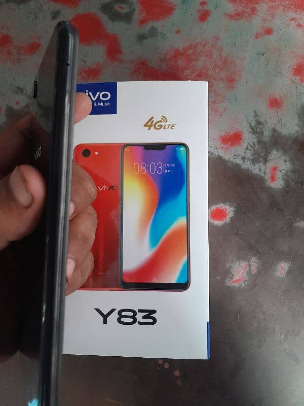 vivo Y-83 Mobile 6/128 with box and charger 5