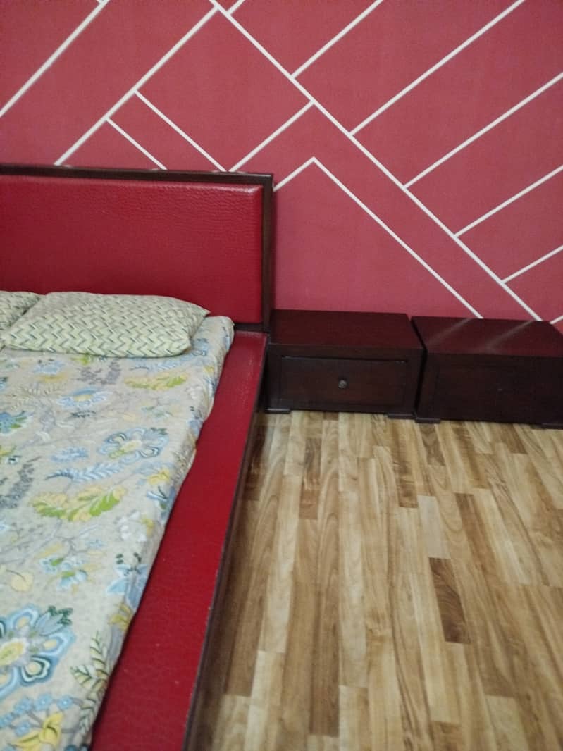 Wooden bed 3