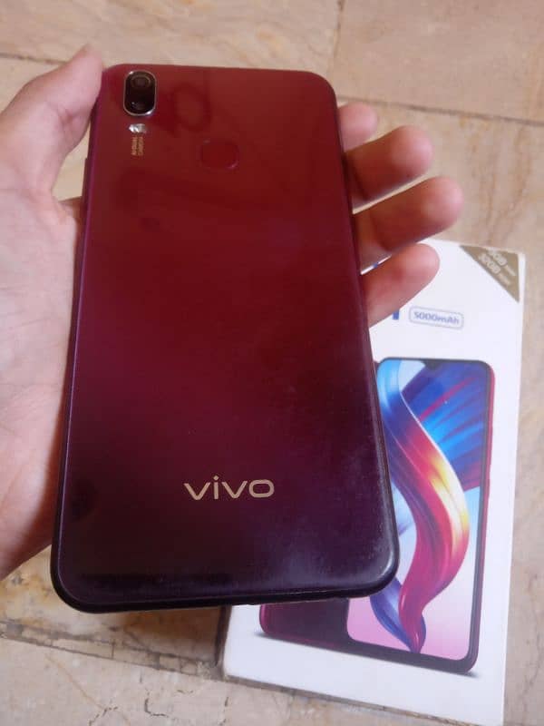 vivo y11 with box pta approved all ok urgent sale 11