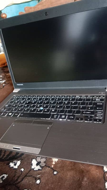 Toshiba lap top in used condition 1