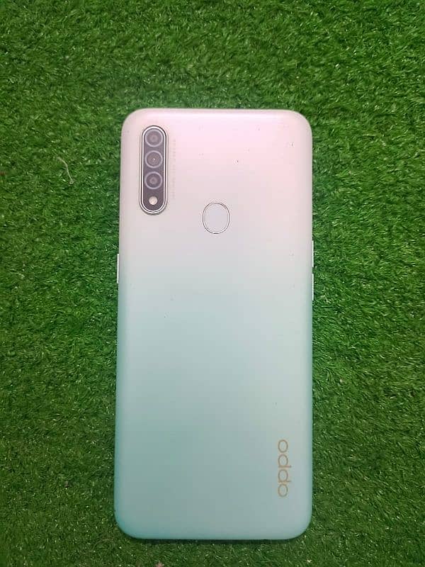 OPPO A31 0