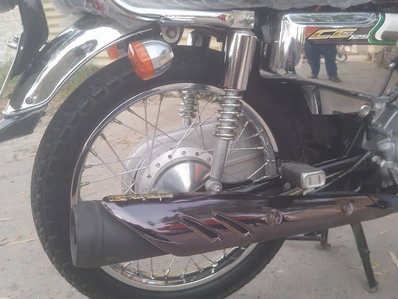 HONDA 125 SELF START 2023 MODEL TOTAL GANNIUN ALL ORIGNAL 2