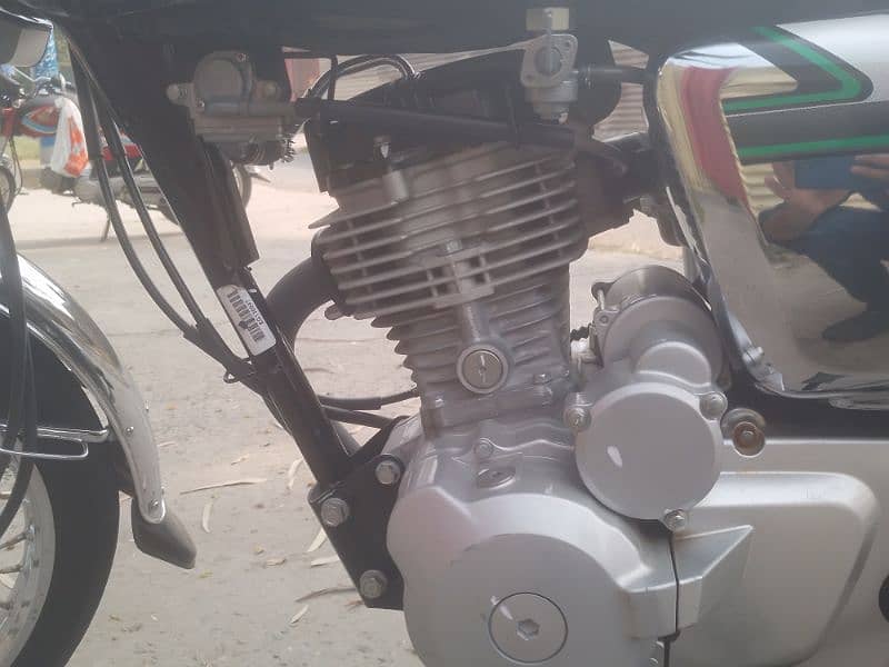 HONDA 125 SELF START 2023 MODEL TOTAL GANNIUN ALL ORIGNAL 4