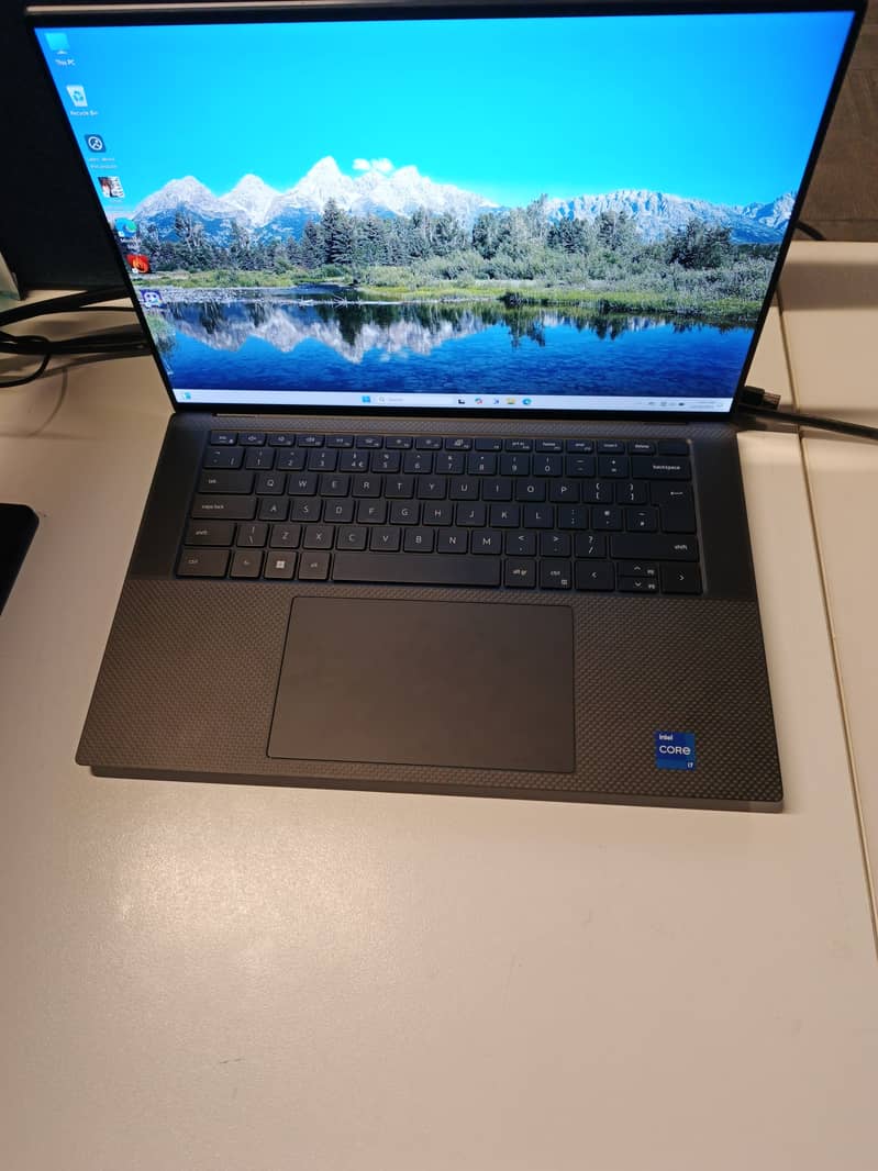 Dell Precision 5560 | i7 11th Gen 11850H CPU | 4k Touch Display 3