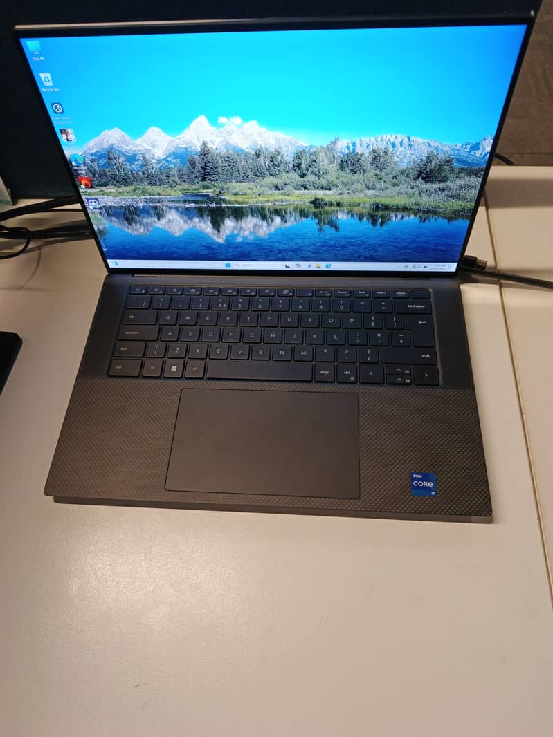 Dell Precision 5560 | i7 11th Gen 11850H CPU | 4k Touch Display 4