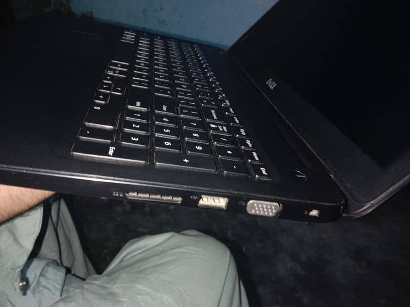 Dell Latitude 3500 2