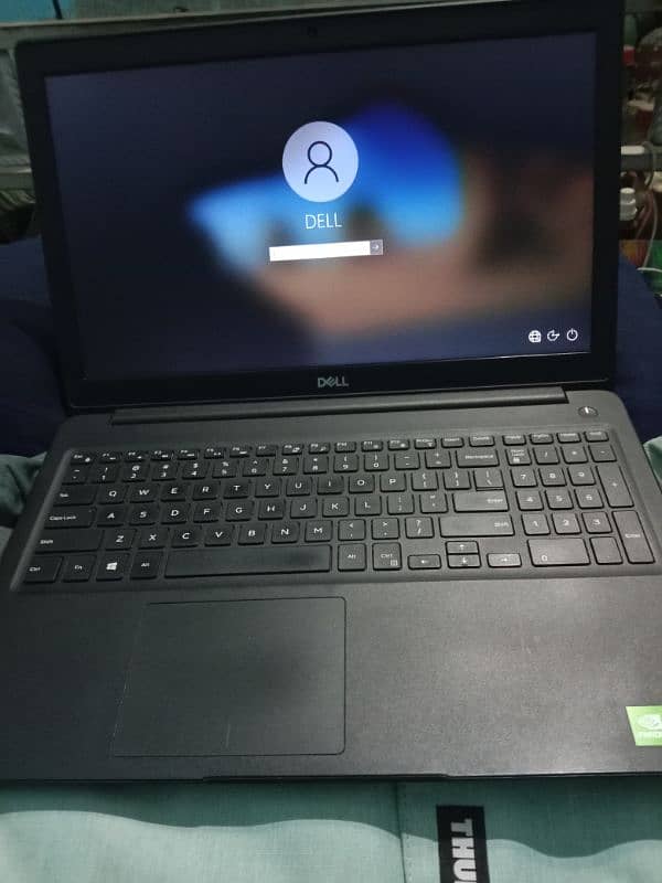 Dell Latitude 3500 4