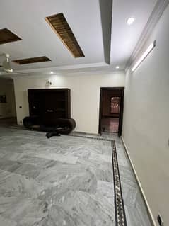 1 Kanal upper portion Available For Rent in Gulberg Green Islamabad 0