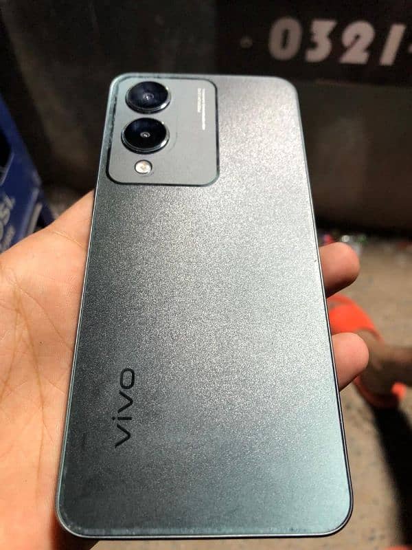 vivo y17s    (0317-0996660)  on whatsapp 1