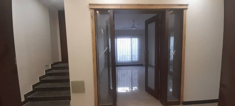 10 Marla House Is Available For Rent In Bahria Town Phase 7 Rawalpindi 11