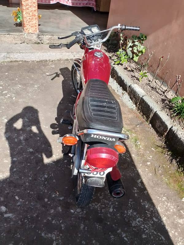 Honda 125 model year 2012 good condition 4