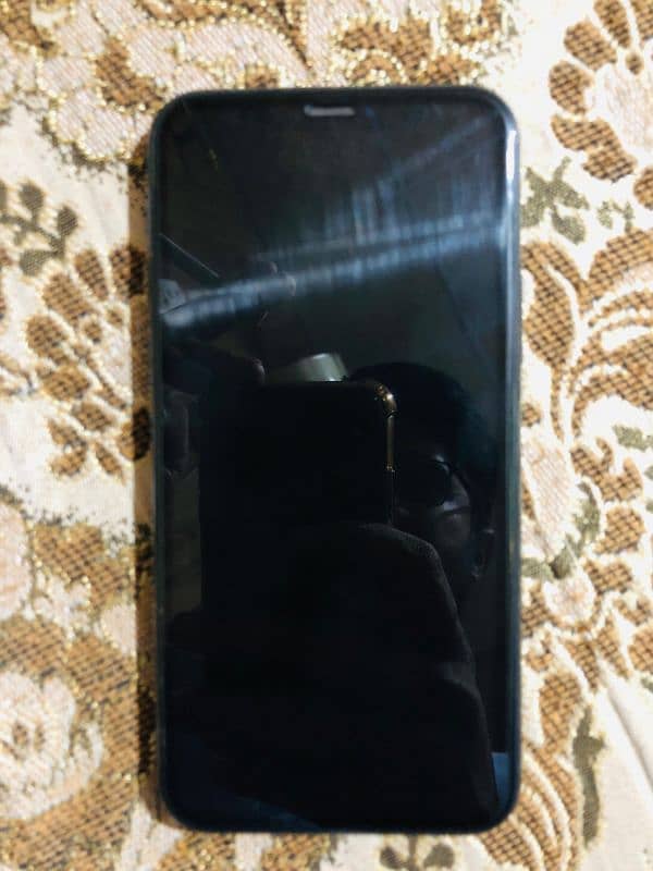 Iphone 11 Pro 64 GB PTA Approved 4