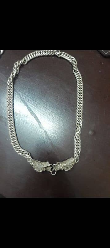 silver bracelet and chain 4