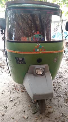 new Asia auto Riksha very good condition farsh bilkul saaf Hy koe kaam 0