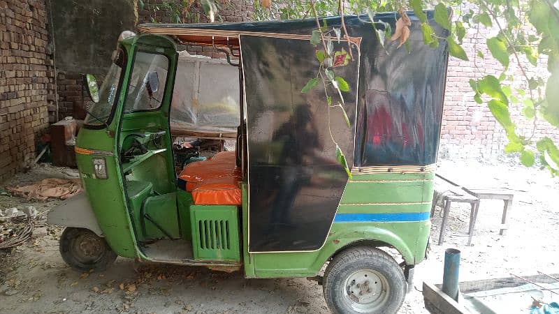 new Asia auto Riksha very good condition farsh bilkul saaf Hy koe kaam 2