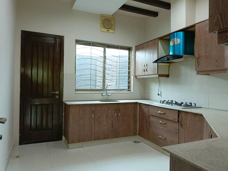 One Kanal Corner Double Unit House Available On Rent At Prime Location Of DHA Phase 06. 6